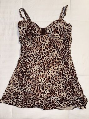 Sweet Escape Swimsuit Leopard Print Skirted Womens Sz 10